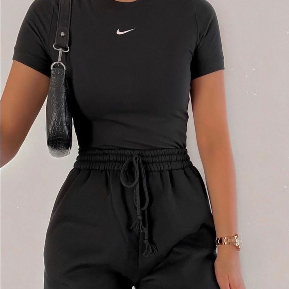 SPORTY MYSTERY BOX - Picture 3 of 10